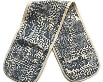 Illustrated Recipe Double Oven Glove, organic cotton - comes with cooking instructions.