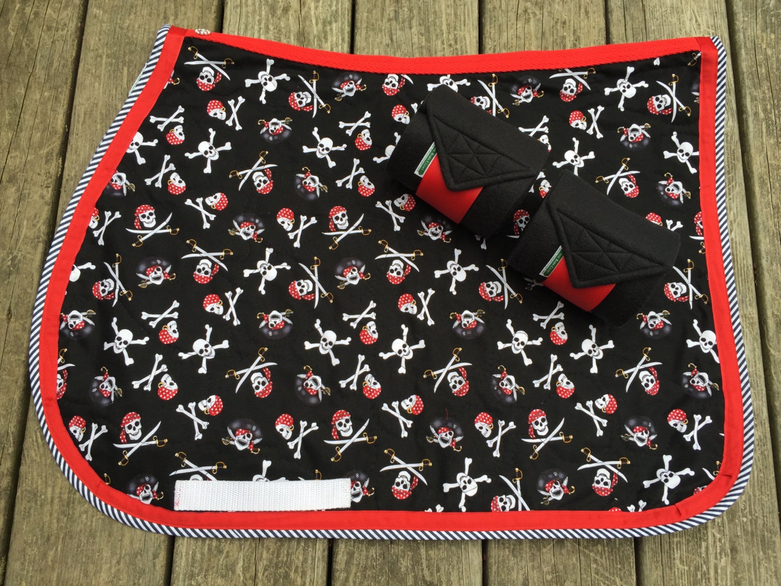 Custom English Saddle Pad Set Skulls Cross Bones PIRATES Etsy
