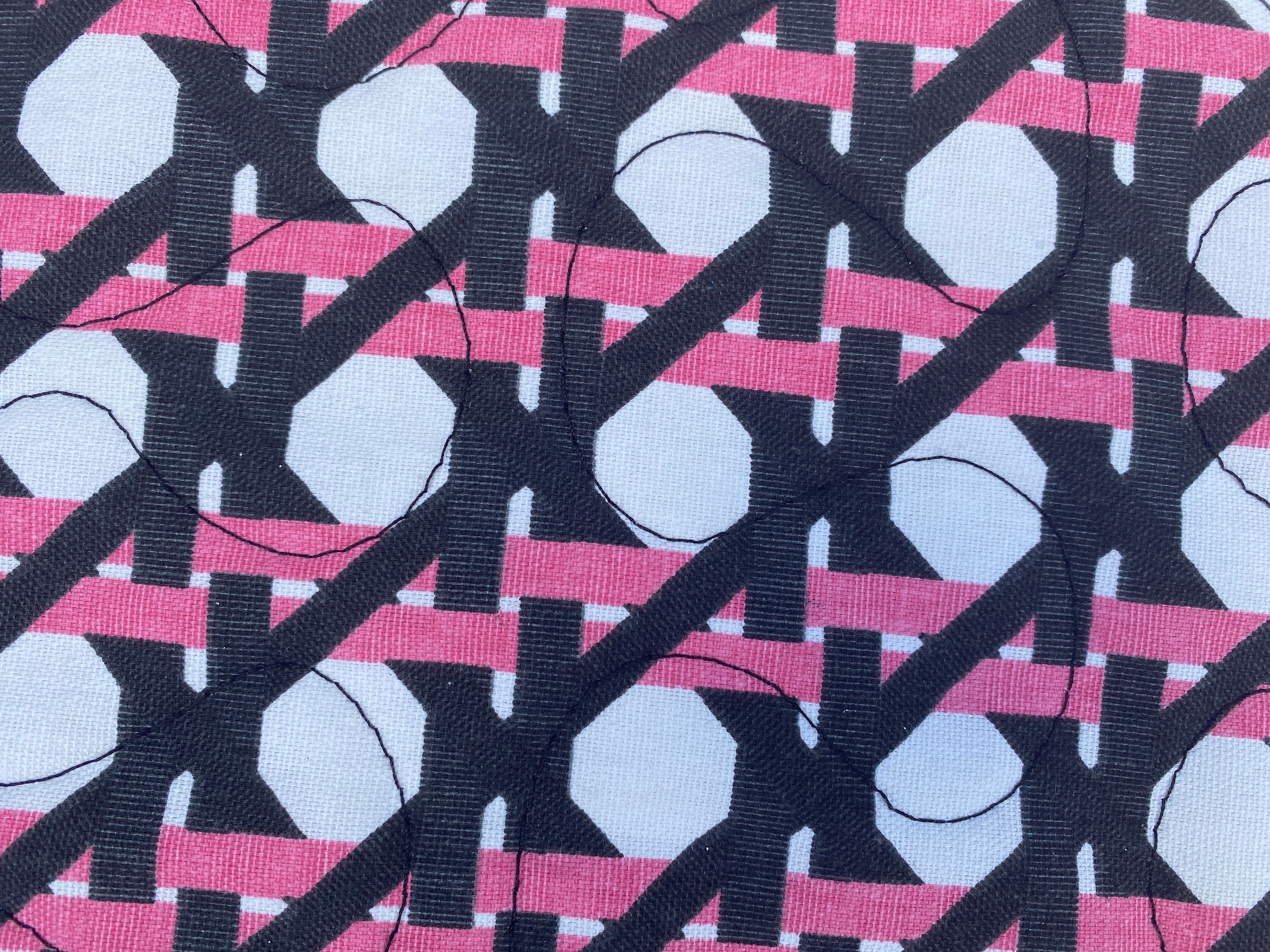Tapis De Selle Bébé Anglais - Noir / Rayures Roses Et Noires - Lot De 2 Tapis Gratuits - Neuf