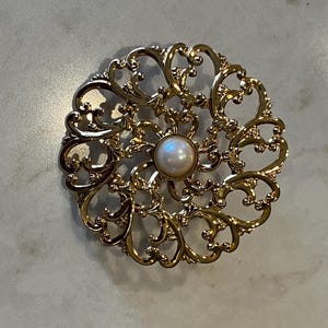 Vintage Gold Brooch with Faux Pearl Center