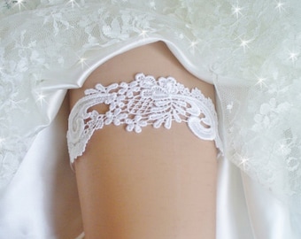 Wedding Garter, White Venise Lace Garter, White Bridal Garter, Ivory Garter Set, Made to Order / Bridal