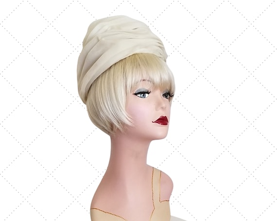 60s CHRISTIAN DIOR Turban - Vanilla Ice Ruched Org