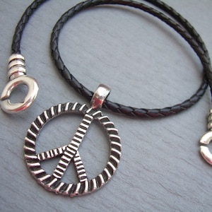 Peace Sign Necklace, Black Leather Necklace, Braided Peace Pendant Necklace, Hippie Necklace, 70s Necklace, Peace Jewelry,