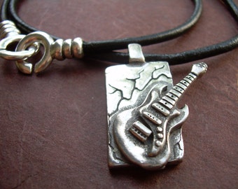 Herren Leder Halskette Gitarre: Zinn Anhänger, Musik-Liebhaber-Schmuck