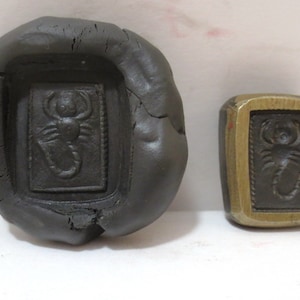 Vintage Indian Brass Bronze Jewelry Making tool Mould Stamp Dye Wax Seal Scorpion motif Design Pattern