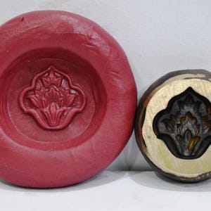 Vintage Indian Brass Bronze Jewelry Making tool Mould Stamp Dye Wax Seal unique motif PANDENT Design Pattern Mughal Bunta Flower