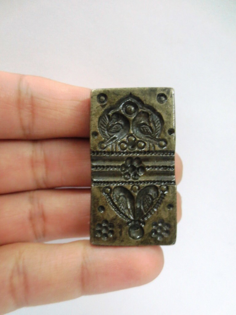 Vintage Indian Brass Bronze Jewelry Making tool Mould Stamp Dye Wax Seal ring design Heart imprint Pattern