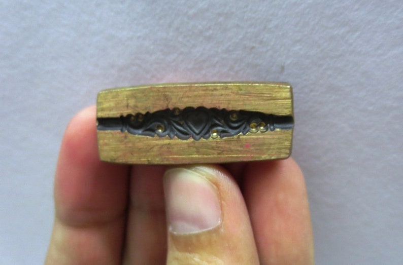 Vintage Indian Brass Bronze Jewelry Making tool Mould Stamp Dye Wax Seal ring design Heart imprint Pattern
