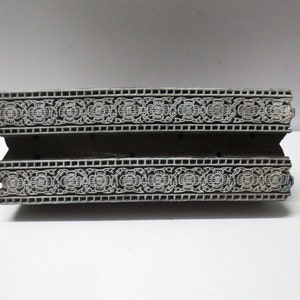 Vintage Indian wooden hand carved textile fabric tissu printer block / stamp fine floral carving twin design border pattern large image 1
