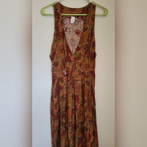 Small Long Vintage 70s Patterned Paisley Dress with Pockets
