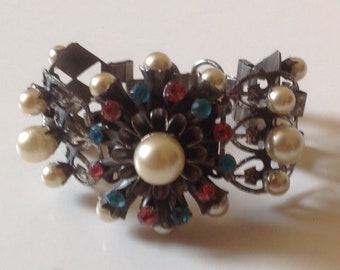 Vintage 1950s Chunky Pearl & Rhinestone Decorative Bracelet ~ 3D Silver Toned Metal Formal Costume Jewelry