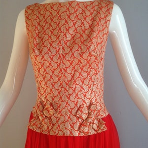 Vintage 60s Brocade Silk Dress Red & Gold Metallic Floral Bodice Pleated Chiffon Skirt Formal Party Dress by Sabians Bild 3
