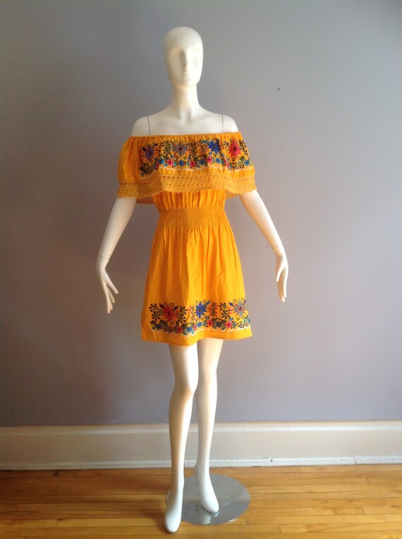 Vintage Cotton Mexican Embroidered Dress ~ Off Sh… - image 5