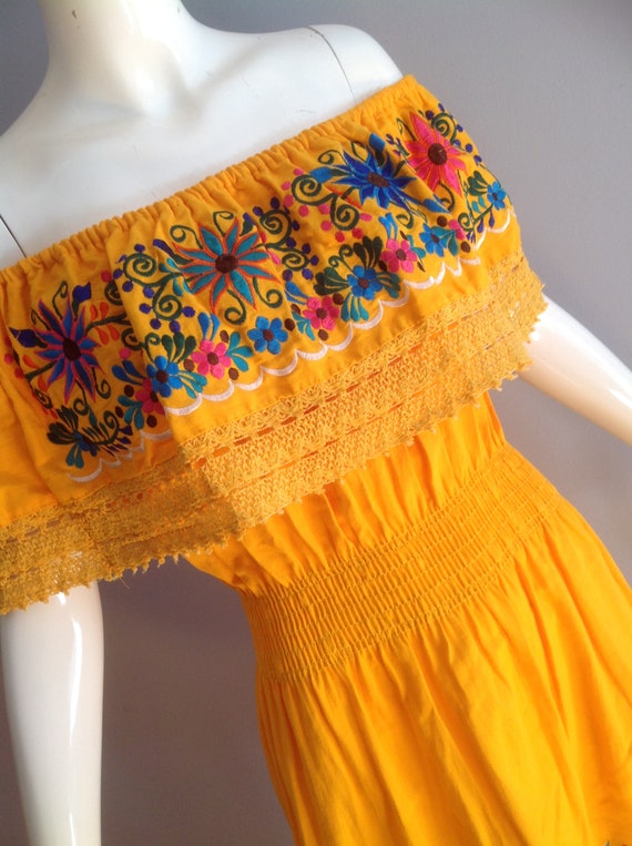 Vintage Cotton Mexican Embroidered Dress ~ Off Sh… - image 4