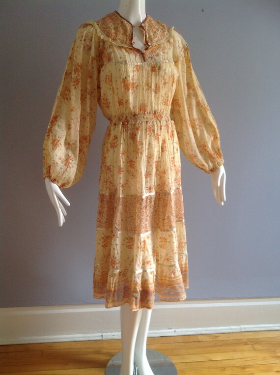 Vintage 70s Cotton Gauze Indian Dress ~ Made In I… - image 5