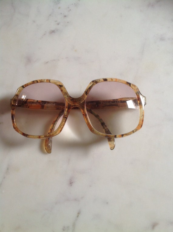 Vintage 70s Diane Von Furstenberg Glasses ~ Design