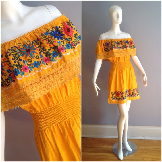 Vintage Cotton Mexican Embroidered Dress ~ Off Sh… - image 1