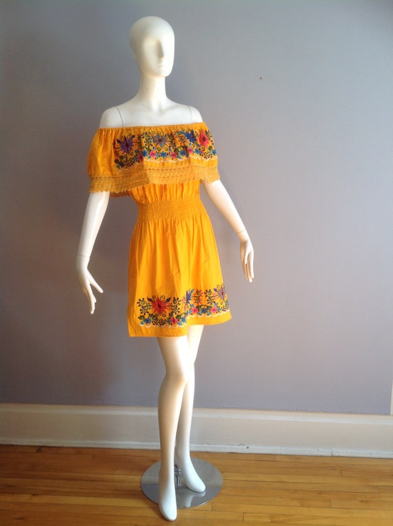 Vintage Cotton Mexican Embroidered Dress ~ Off Sh… - image 2