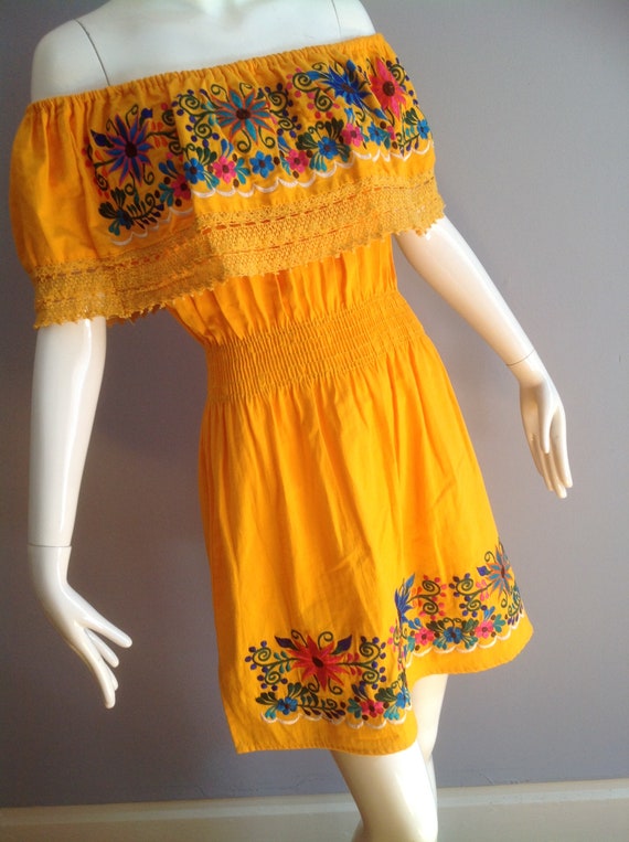 Vintage Cotton Mexican Embroidered Dress ~ Off Sh… - image 3