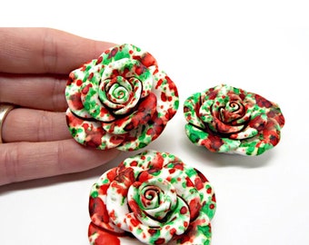 3 Large Rose Cabochons, 43mm Flower Cabochon, White Base, Red and Green Cabs, 3 Resin Cabs, Flatback Flowers, Home Decoration, UK Shop