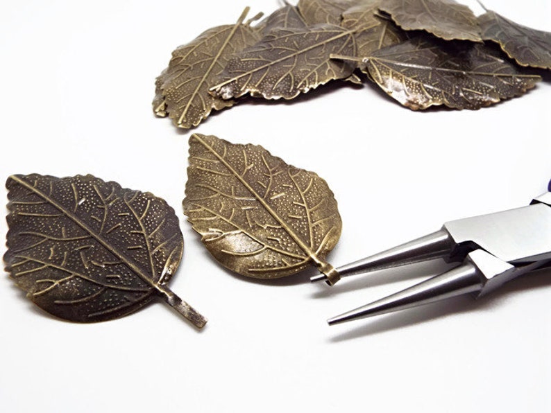 PATIKIL 100 Pack Leaf Pendants - Gold Tone Metal Leaf Charms For Jewelry Making, Bracelets, Necklaces, Keychains - View #6