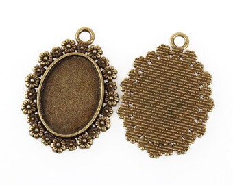 Bronze Flower Oval Bezel Trays, Jewelry Pendants, Set of 5 or 10, 25x18mm Setting, 41x29.5x2.5mm, Hole 3mm, Metal Pendants, UK Shop