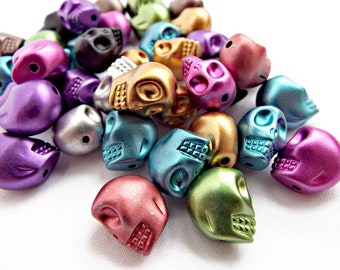 25 Halloween Skull Beads 14mm, Metallic Style, Mixed Colors, Acrylic Beads, Halloween Jewelry, Bead Supplies, UK Shop