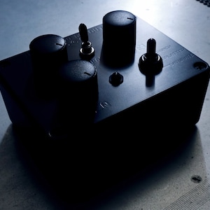 Black Box AUDIO DESTRUCTOR circuit bent distortion noise effects box image 1