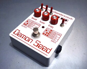 DEMON SEED - Frequenzverschiebendes FUZZ-Pedal mit Roboter-Effekt - verwendet HT8950 Megaphone-Voice-Wechsler-Chip