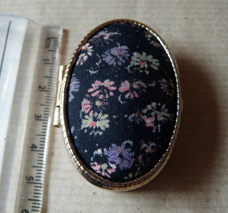 Pretty fabric topped Pill Box