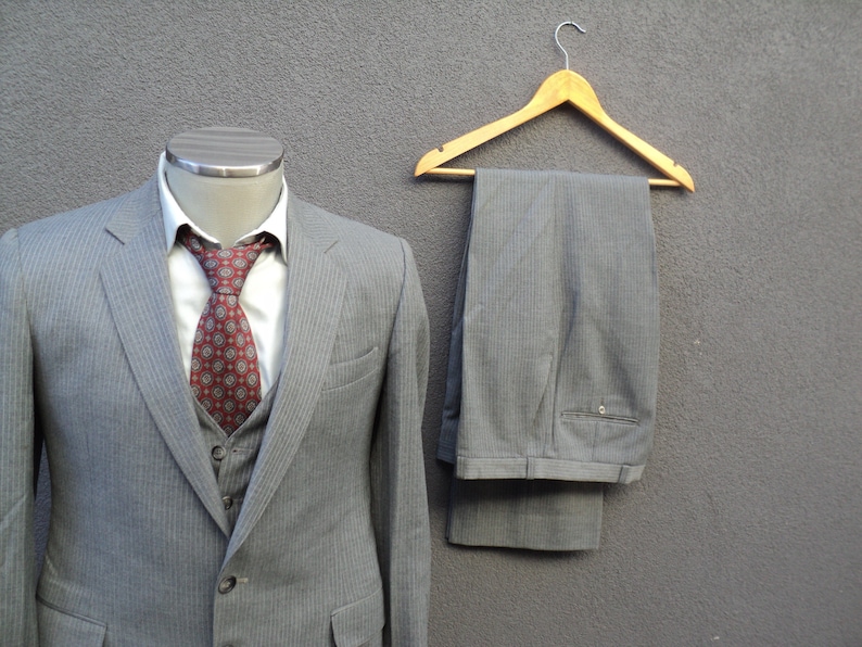 1960s Pinstripe Suit Three Piece Suit Jacket Vest /& Pants 60s Vintage Striped 3 Piece Suit 36 Small Union Made In Canada Gray Suit