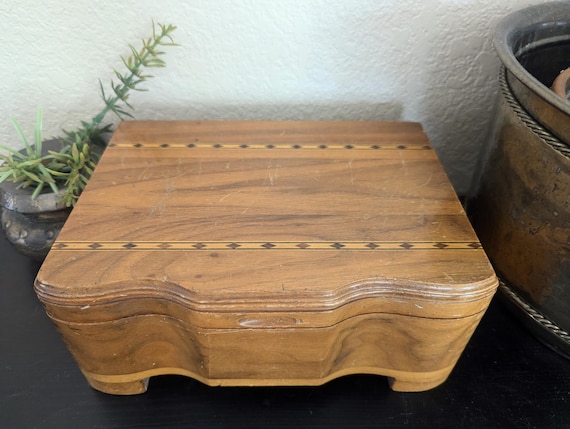 Vintage Inlaid Wooden Jewelry Box with Dovetail J… - image 3