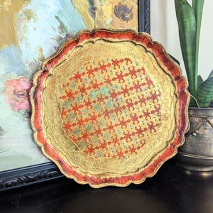 Large Round Scalloped Florentine Gilded Tray, Made in Italy
