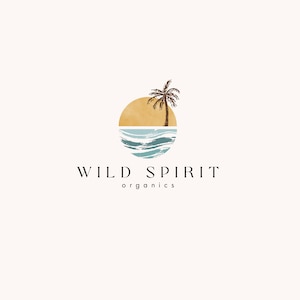 design de logo boho sun préfabriqué - plage d’été au coucher du soleil - soleil organique - photographie de voyage au lever du soleil - île tropicale - palmier à vagues de l’océan