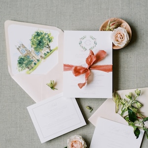 Invitación de boda con monograma de color de agua personalizado, lugar e ilustración de mapa en topo, rosa suave y escritura de caligrafía: diferentes colores