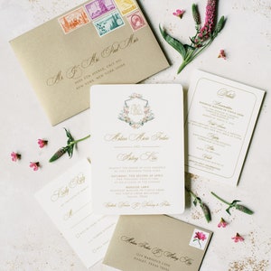 Gold-Thermografie-Hochzeitseinladung mit buntem, individuellem Aquarell-Monogramm-Wappen in Blush, Orange und Gelb — Andere Farben erhältlich!