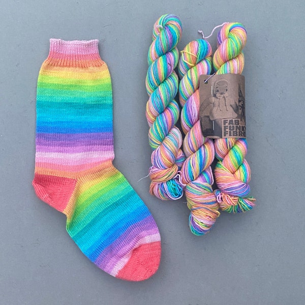 SELF STRIPING YARN - Dolly and Donkey Dreaming of summer  -