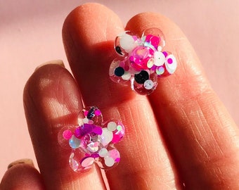 Flower Stud Earrings, Floral Stud Earrings, Cute Earrings, Resin Studs, Kawaii Earrings, Spring Earrings, Minimalist Earrings