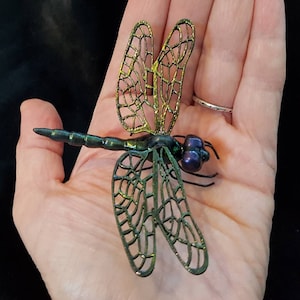 Realistic dragonfly sculpture,  iridescent colour-changing dragonfly model, Absolutely unique, Looks stunning in real life