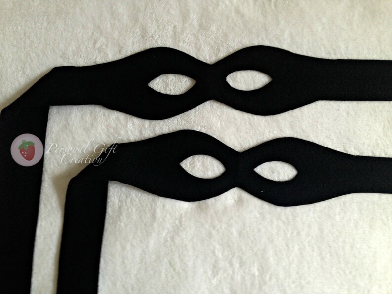 Zorro Robber/ Burglar Party Favor Mask Dress Up Set of 2 image 0.