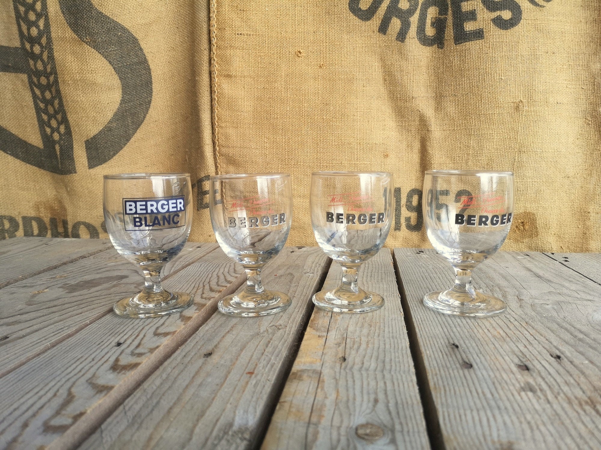 Lot de 4 Verres à Pieds Publicitaires Berger