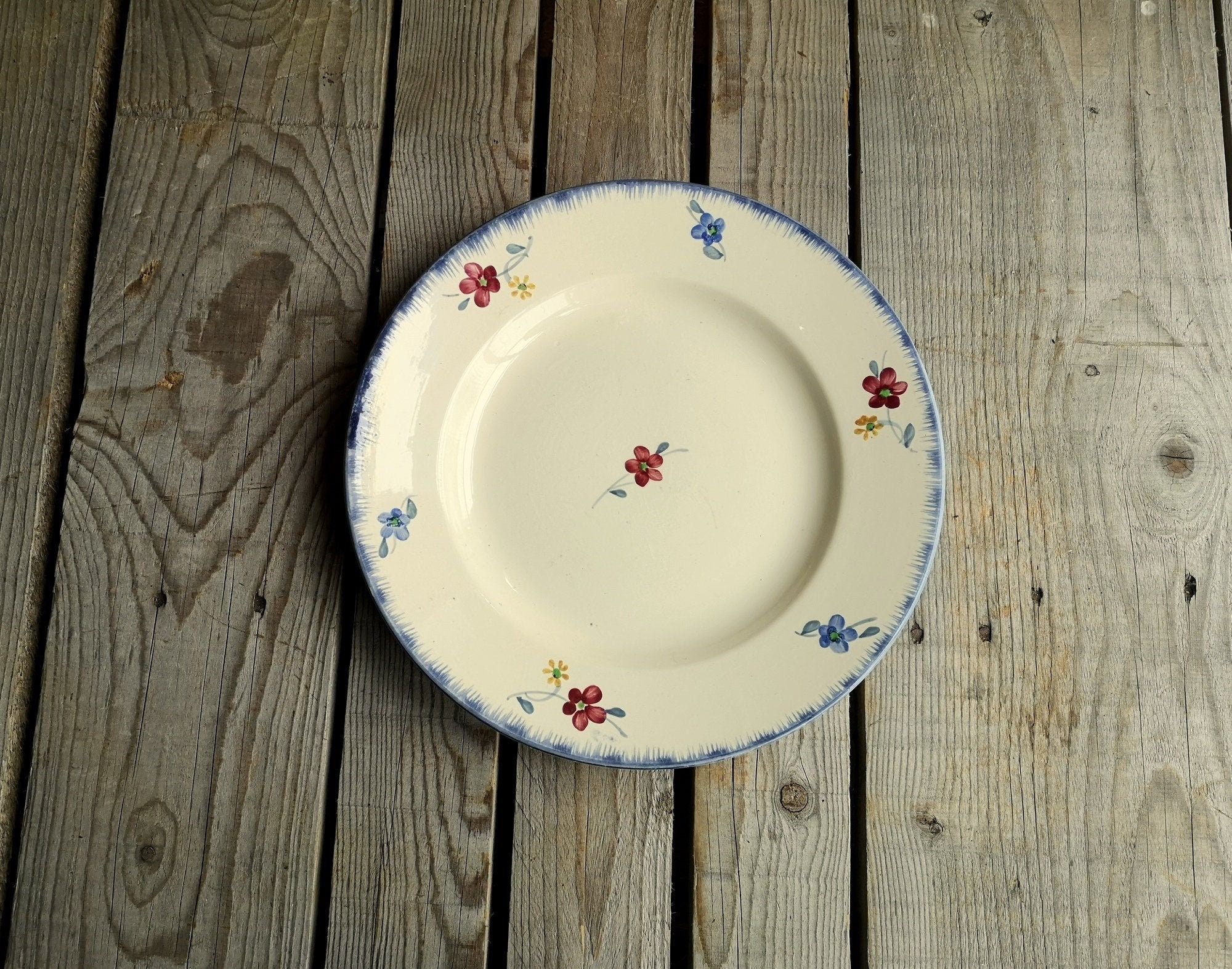 Plat Rond Ancien en Céramique de Digoin Sarreguemines Modèle Mary Lou