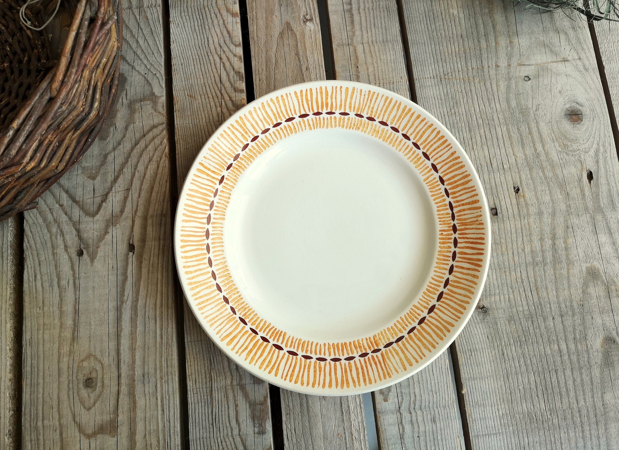 Plat Rond en Céramique Lunéville avec Décor Orange et Brun