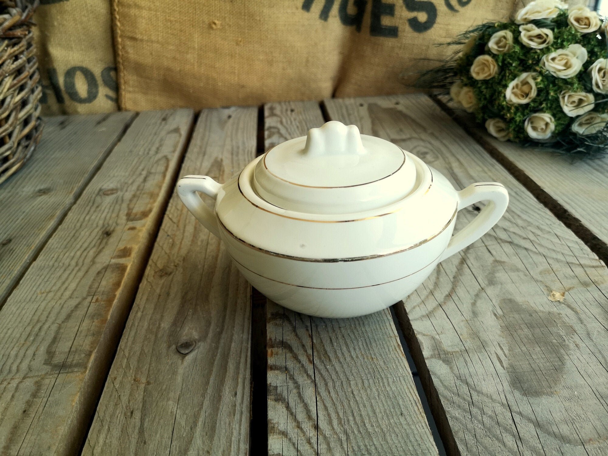 Sucrier en Céramique Vintage Couleur Crème et Liseré Doré