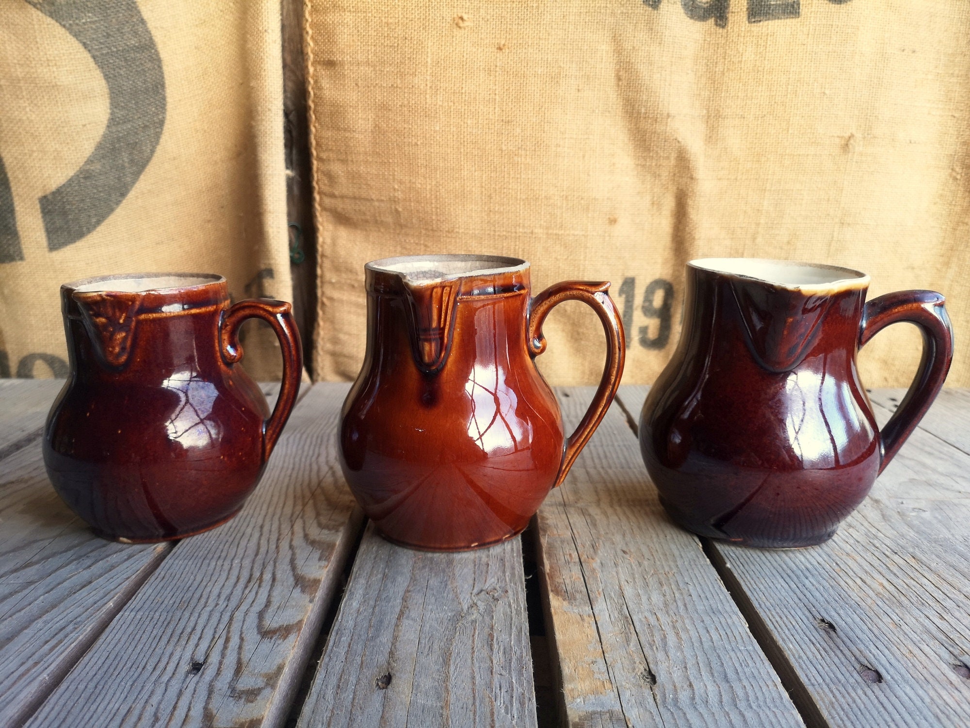 Lot de 3 Petits Pichets à Eau Ancien en Céramique Marron