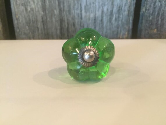 Green Glass Knobs Bathroom Knobs Dresser Knobs Cabinet Knobs Etsy