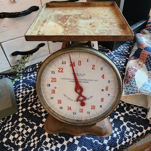 Antique Scale with Original Patina, Vintage Kitchen Decor, Old Weighing Scale, Rustic Farmhouse Decor