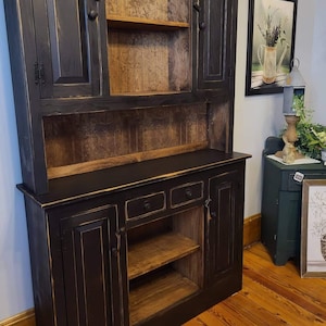 Rustic Farmhouse Wood Hutch: Vintage-Style Dining Room Storage Cabinet & Buffet for Kitchen Decor