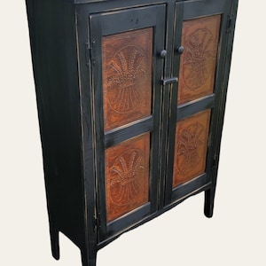 Rustic Primitive Pie Safe Cabinet: Farmhouse Tin Door Cupboard for Kitchen Storage & Decor