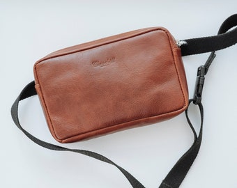 Leder Hüfttasche, Leder Gürteltasche, Fanny Pack, Minimalist Gürteltasche, Bum Bag, Leder Crossbody Bag, Festival Fanny Pack, kleine Tasche